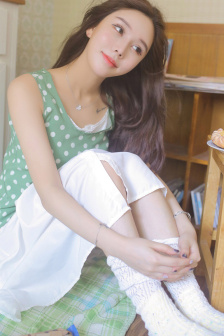爸爸缓慢有力送女儿的句子